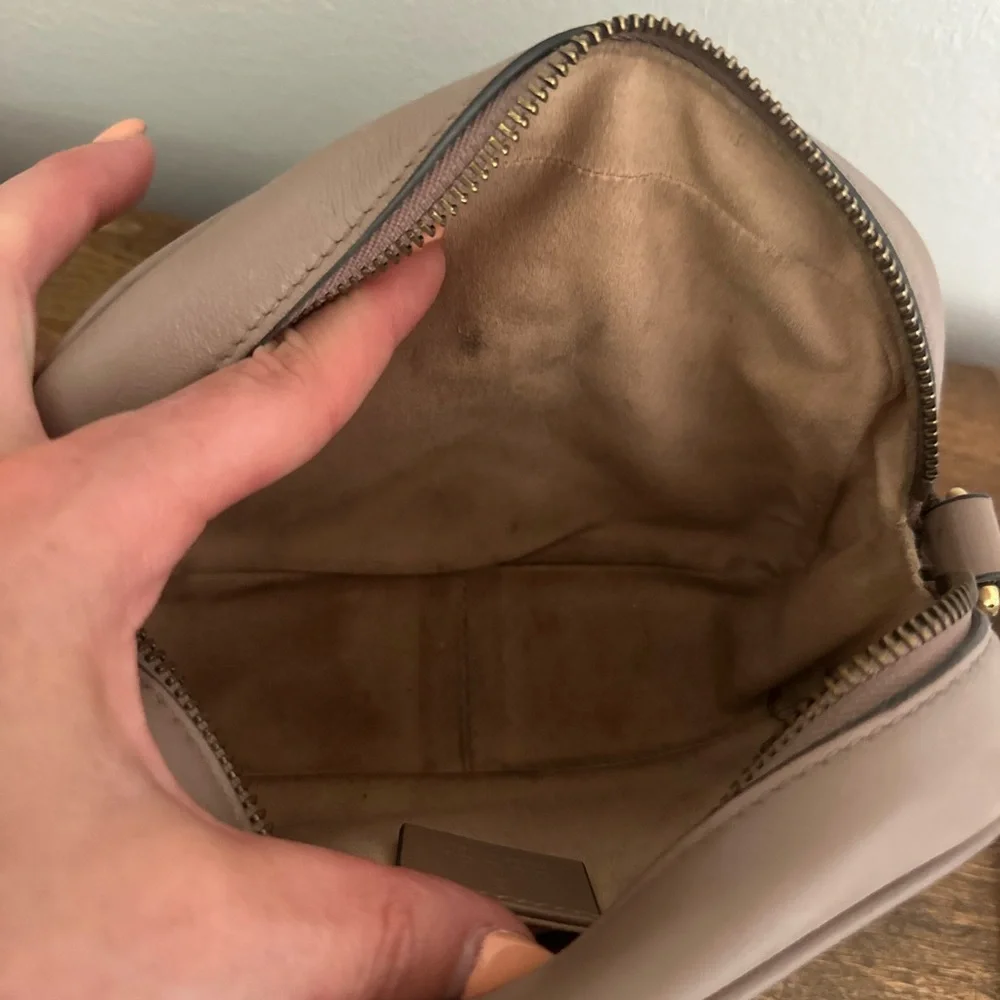 Gucci Blush Quilted Crossbody Bag with Gold Chain - Picture 12 of 15